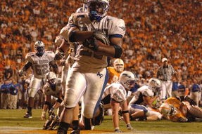 开云体育-中国足球国家队体能训练方法引进国际先进理念，国足的体能