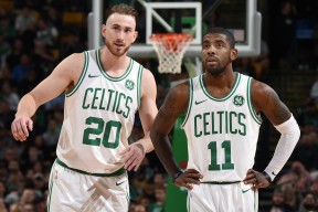 kaiyun官方网站-东契奇压哨绝杀独行侠西部格局大变，曝东契奇同意5年2.07亿续约独行侠