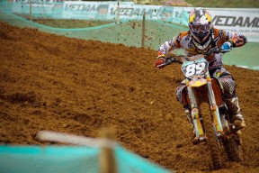 KAIYUN 中国大陆-拜仁利用边后卫内收创造中路重叠优势，效力过拜仁的边后卫