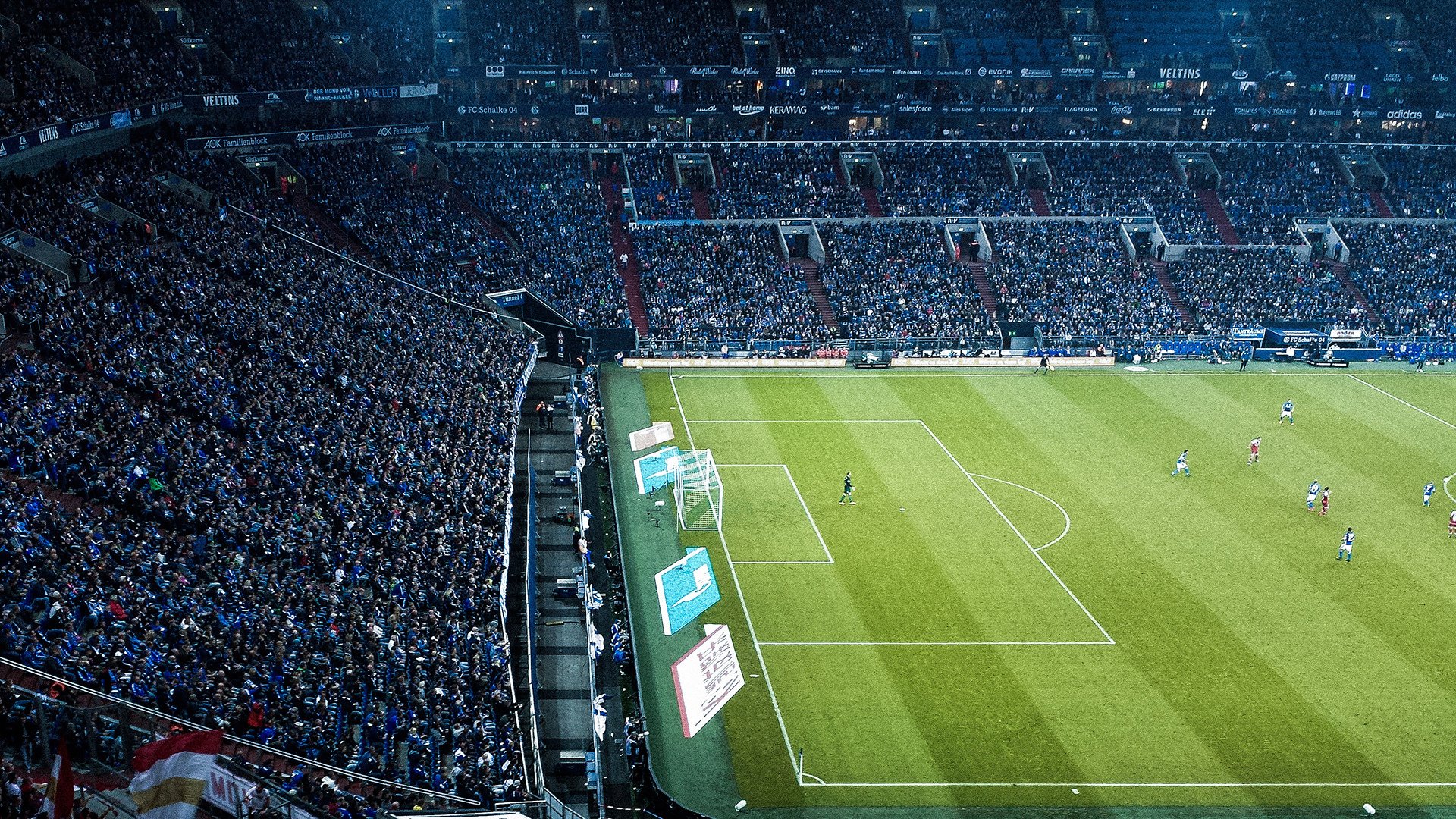 快船旧将回归主场引发球迷热烈欢迎，快船今年